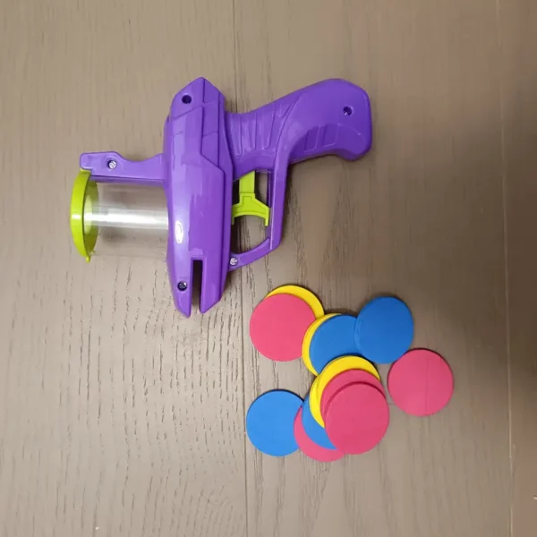 The 16pcs launcher toy set includes 15 randomly colored soft bullets, a novel toy suitable for Youngsters to play with. It is a Youngsters's Day gift, a birthday gift, and a Youngsters's party gift purple